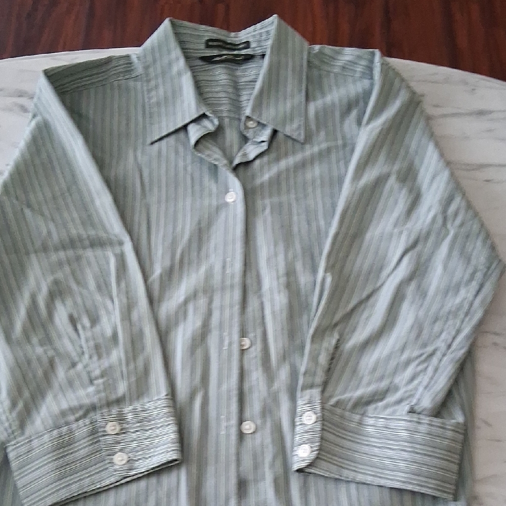 Ladies Eddie Bauer Green Striped Button Down Shirt.  Size L.  Length 26 Inches.
